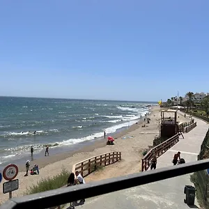 apartamento-miraflores-tres-piscinas-cerca-del-mar-albamar.es-andalucia.com/